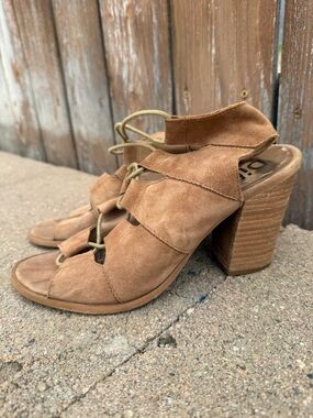 DIBA Women’s Tan Suede Leather Lace Up Block Heel Sandals Shoes Size 8.5